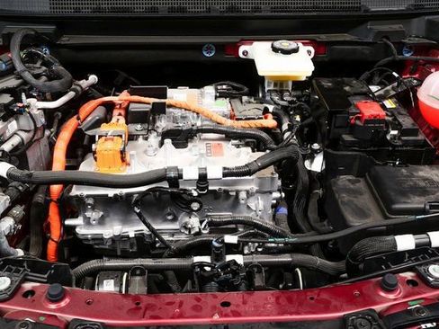 New 2025 Chevrolet Equinox EV RS image 33