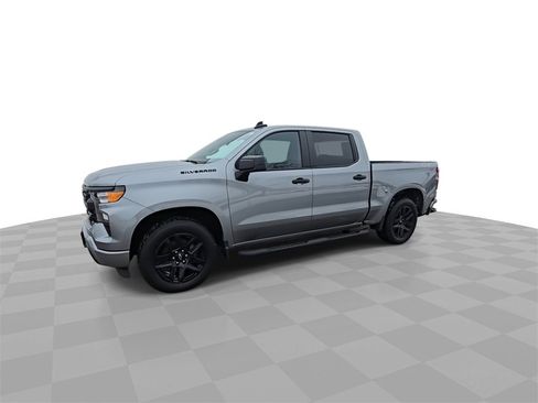 Used 2023 Chevrolet Silverado 1500 Custom w/ LPO, Dark Essentials Package image 4