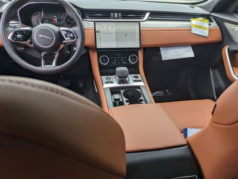 New 2026 Jaguar F-PACE R-Dynamic S image 23