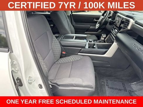 Used 2022 Toyota Tundra SR5 w/ SR5 Convenience Package AWD/4WD image 9