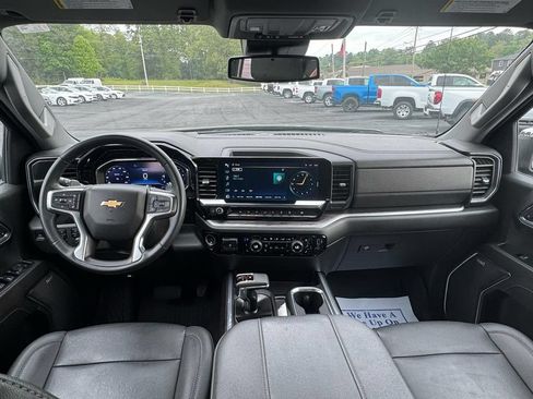 Used 2023 Chevrolet Silverado 1500 LTZ AWD/4WD image 23