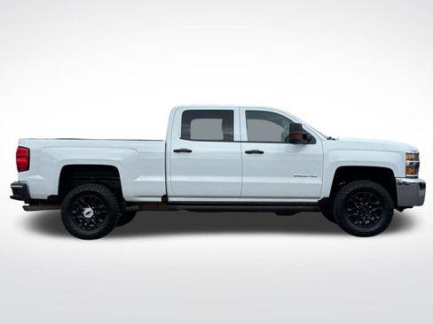 Used 2018 Chevrolet Silverado 2500 W/T image 2