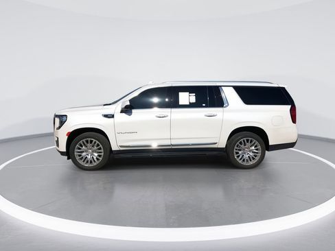 Used 2024 GMC Yukon XL SLT w/ SLT Luxury Package AWD/4WD image 5