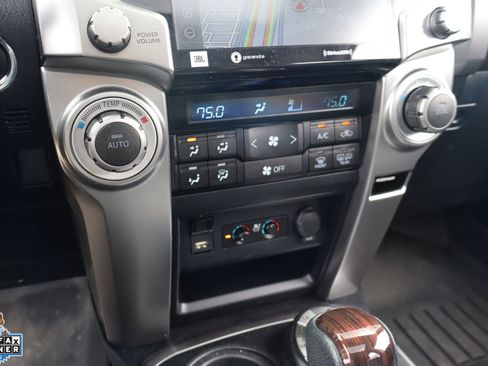 Used 2022 Toyota 4Runner Limited AWD/4WD image 23