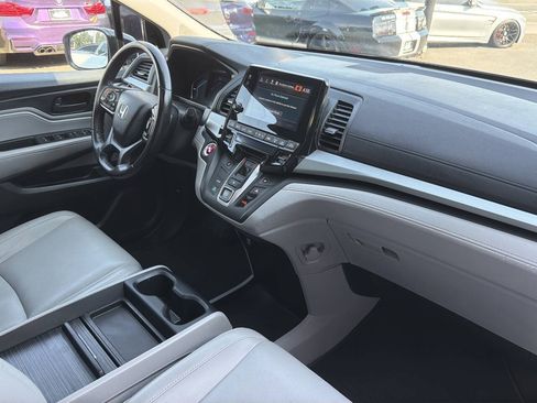 Used 2018 Honda Odyssey EX-L image 13