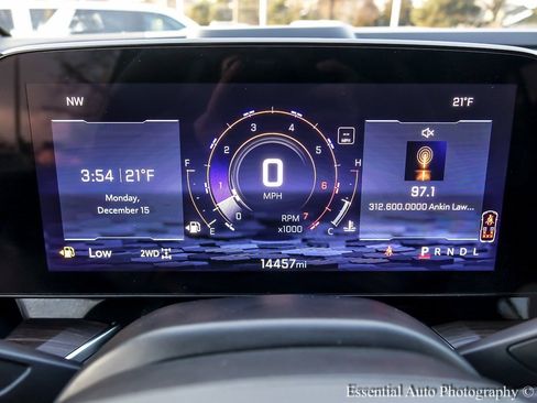 Used 2025 Chevrolet Suburban Premier image 21