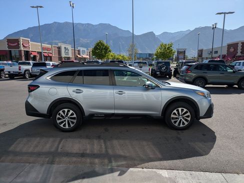 Used 2021 Subaru Outback Premium AWD/4WD image 2