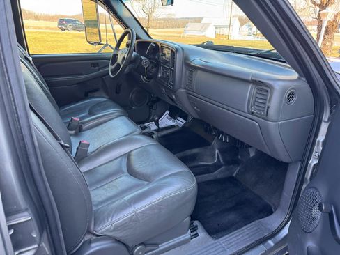 Used 2006 Chevrolet Silverado 3500 4x4 Crew Cab image 11