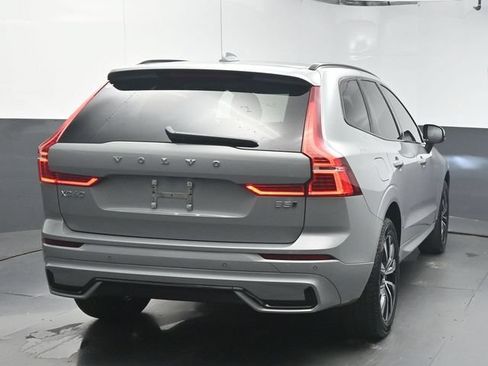 Used 2024 Volvo XC60 B5 Core AWD/4WD image 7
