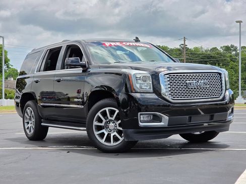 Used 2017 GMC Yukon Denali AWD/4WD image 24