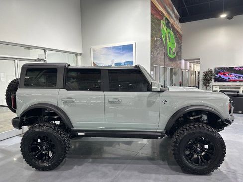 Used 2022 Ford Bronco Outer Banks w/ Sasquatch Package AWD/4WD image 44