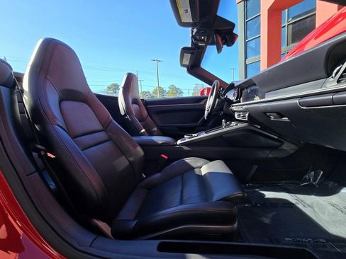 Used 2021 Porsche 911 Carrera w/ Premium Package image 17