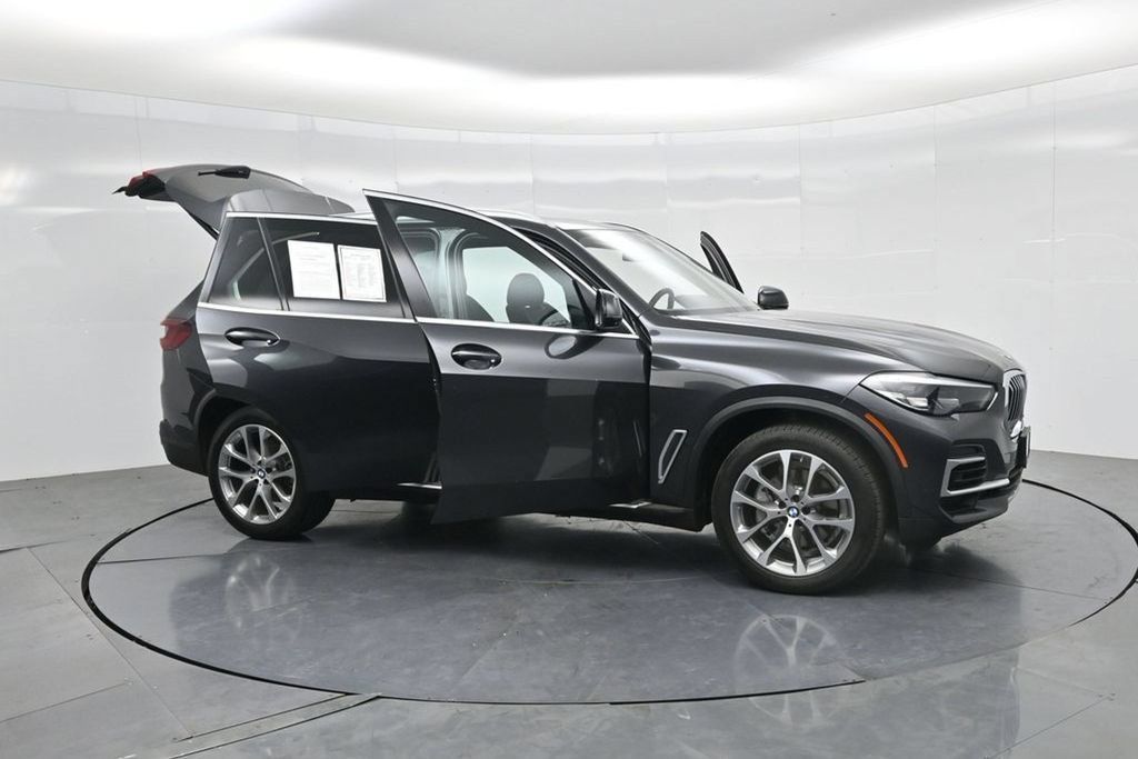 Used 2023 BMW X5 xDrive40i AWD/4WD image 39