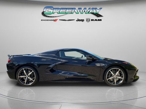 Used 2022 Chevrolet Corvette Stingray Preferred Conv w/ Z51 Performance Package RWD image 5