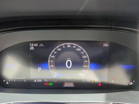 New 2025 Volkswagen Taos SE image 12