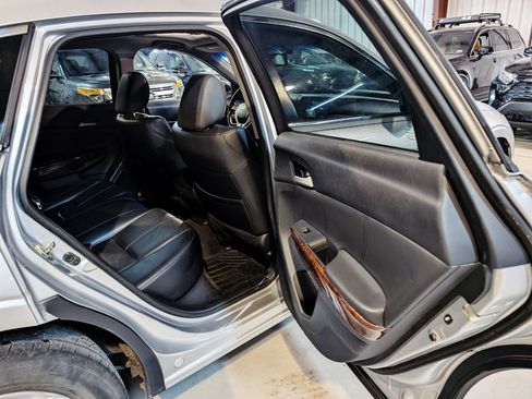 Used 2010 Honda Crosstour EX-L image 24