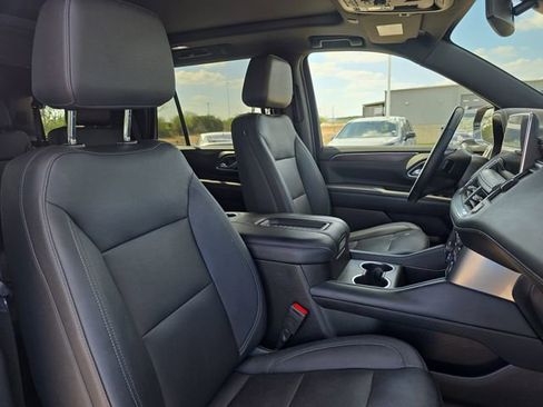 Used 2022 Chevrolet Tahoe Z71 w/ Luxury Package image 10