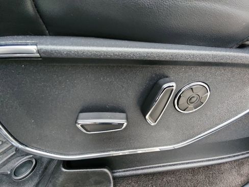 Used 2022 Ford F150 Platinum w/ Equipment Group 701A High image 14