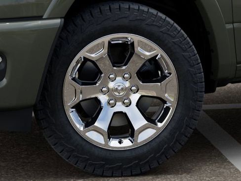 New 2026 RAM 1500 4x4 Crew Cab image 8