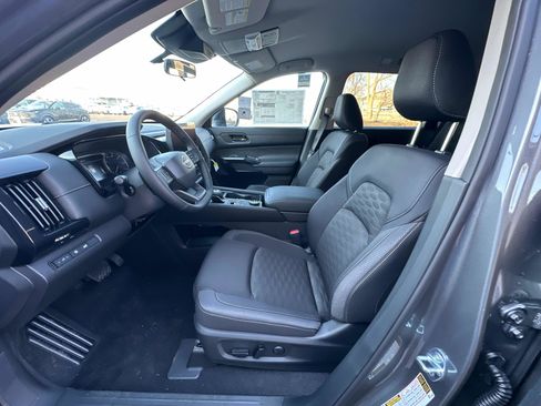 New 2026 Nissan Pathfinder SV image 24