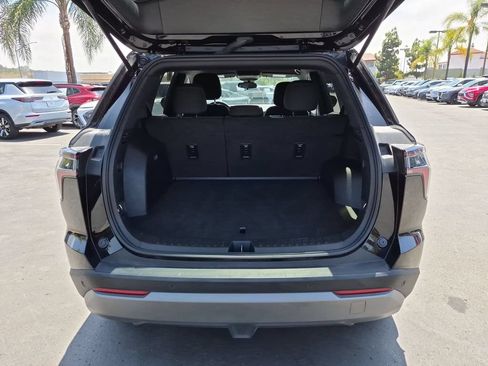 Used 2025 Chevrolet Equinox LT AWD/4WD image 29