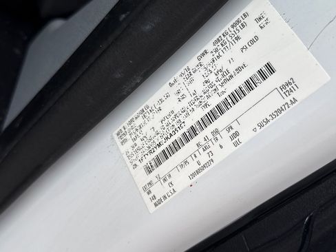 Used 2018 Ford Transit 250 Base image 14