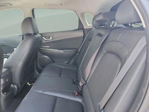 Certified 2022 Hyundai Kona Limited image 16