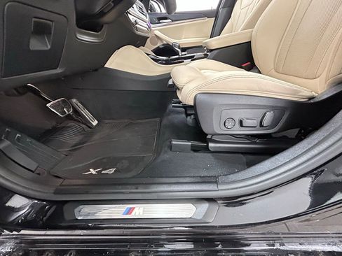 Used 2025 BMW X4 xDrive30i w/ M Sport Package image 32