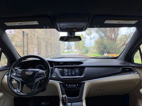 Used 2019 Cadillac XT5 FWD image 13