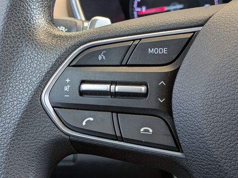 Used 2021 Hyundai Santa Fe SE FWD image 19