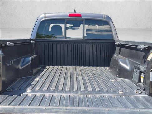 Used 2022 Toyota Tacoma TRD Off-Road AWD/4WD image 6