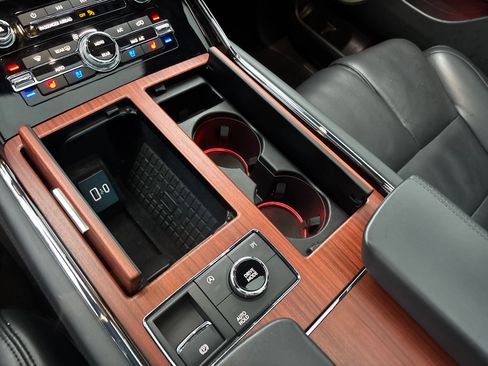 Certified 2024 Lincoln Navigator Reserve image 23