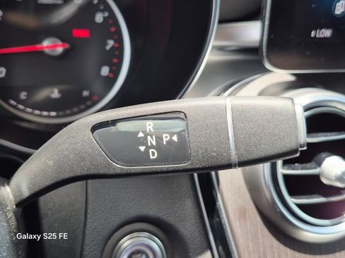 Used 2022 Mercedes-Benz GLC 300 image 12