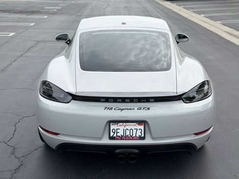Used 2018 Porsche 718 Cayman S RWD image 6