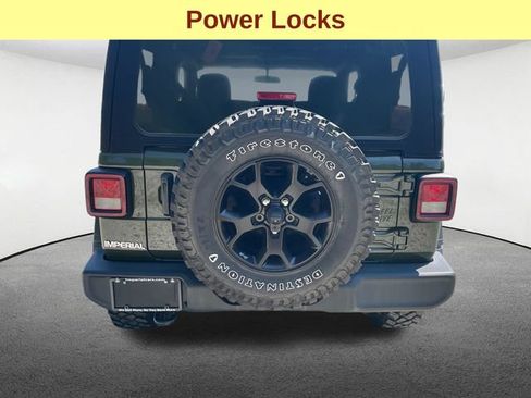 Used 2022 Jeep Wrangler Sport AWD/4WD image 10