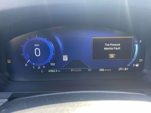 Used 2020 Ford Explorer Platinum image 32