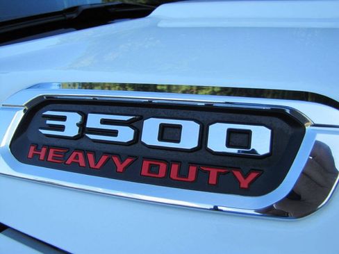 Used 2022 RAM 3500 Tradesman RWD image 20