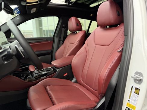 Used 2023 BMW X4 xDrive30i w/ M Sport Package image 8