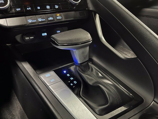 Used 2024 Hyundai Elantra SEL FWD image 25