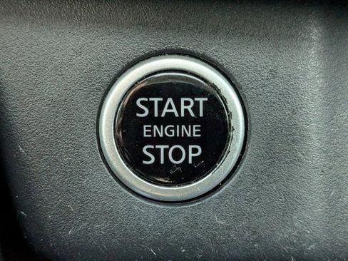 Used 2023 Nissan Rogue SV w/ SV Premium B Package image 33