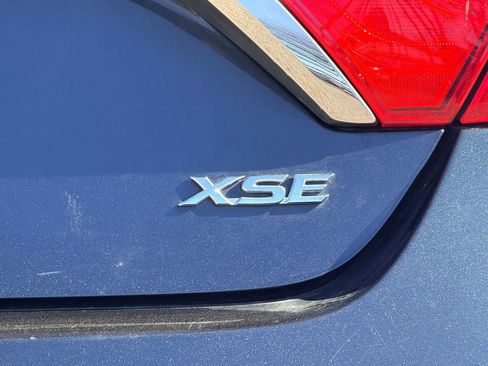 Used 2015 Toyota Camry XSE w/ Moonroof Package image 6