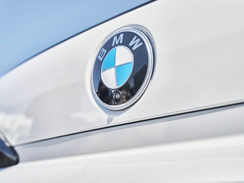 Used 2025 BMW 760i xDrive w/ Premium Package AWD/4WD image 13