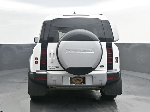 Used 2022 Land Rover Defender 110 SE AWD/4WD image 6