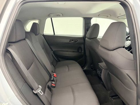 Used 2024 Toyota Corolla Cross LE image 21