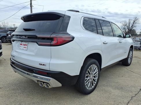 New 2026 GMC Acadia Denali w/ Super Cruise Package image 7