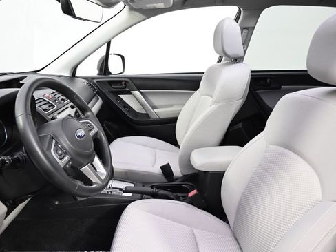 Used 2018 Subaru Forester 2.5i Premium image 13