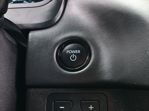 Used 2025 Toyota Sequoia Platinum image 25