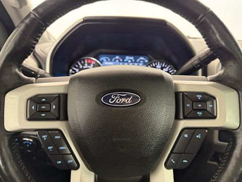 Used 2017 Ford F450 Lariat w/ Lariat Ultimate Package image 25