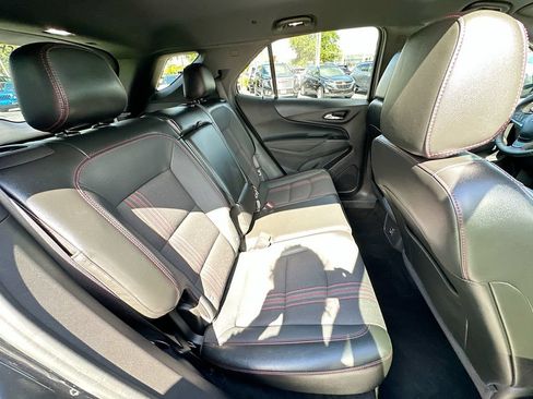 Used 2023 Chevrolet Equinox RS FWD image 25