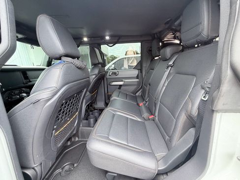 Used 2022 Ford Bronco Badlands AWD/4WD image 23